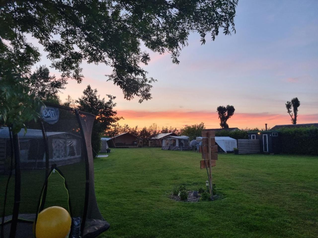 Camping De Tulpenweide Breezand エクステリア 写真