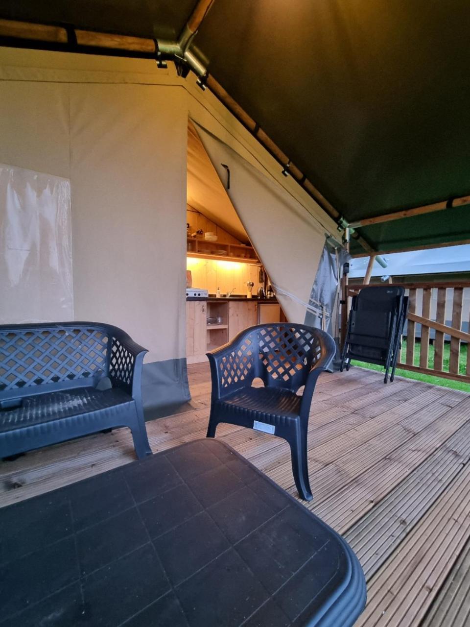 Camping De Tulpenweide Breezand 部屋 写真